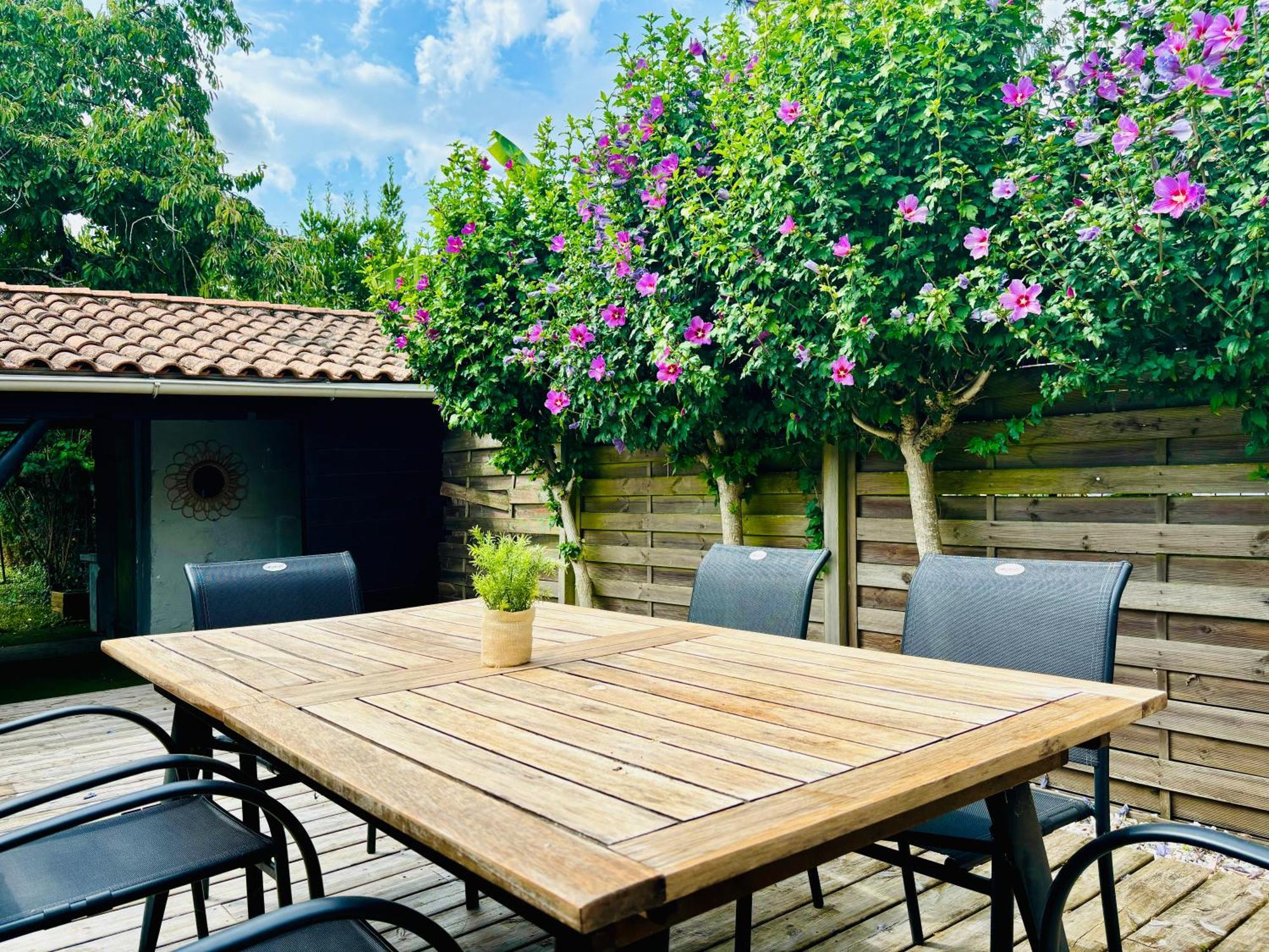 La Maison Du Parc, Charme Et Tranquillite Niort Kültér fotó